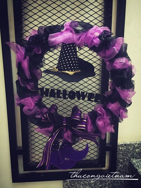Vòng Halloween tím